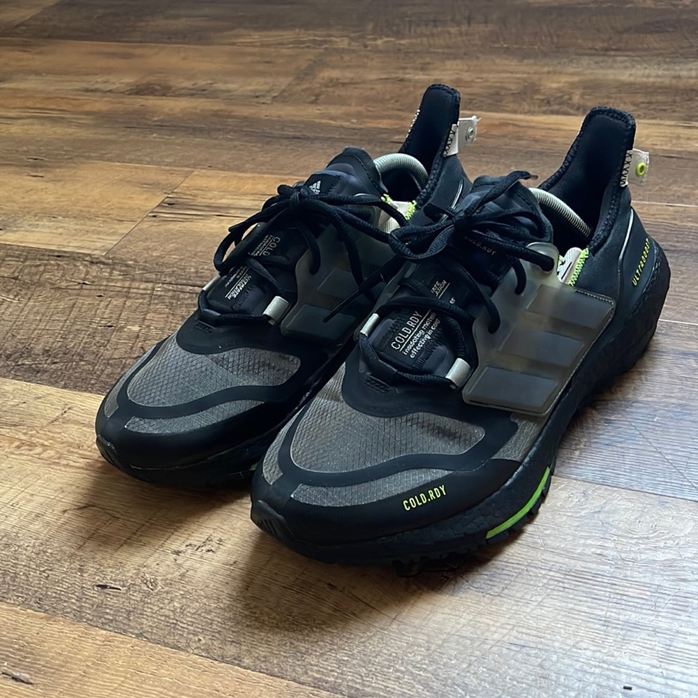 Adidas Ultraboost 22 COLD.RDY